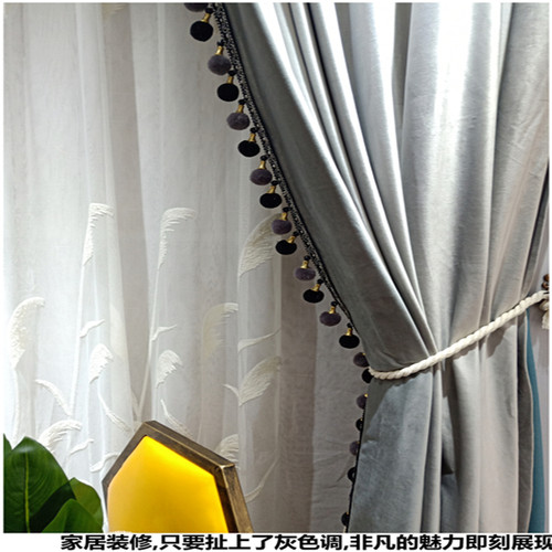 简约现代风浅灰色真丝绒落地窗帘