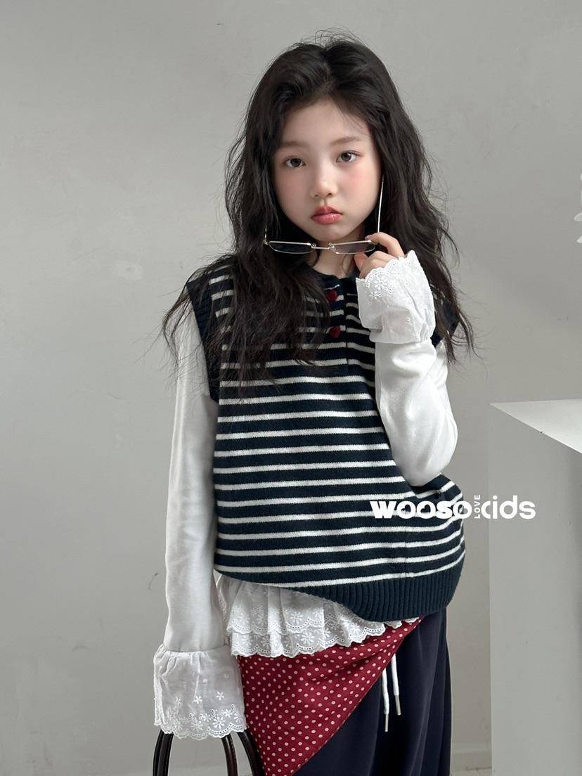 2025新款儿童针织马甲中大童条纹毛衣女孩洋气时髦翻领针织背心
