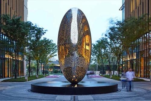 不锈钢发光大镂空球旋转地球仪雕塑定制口袋公园水景魔方金属摆件