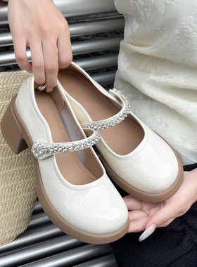 夏秋白色玛丽珍鞋女2025年新款一字带圆头配裙子粗中跟单鞋增高