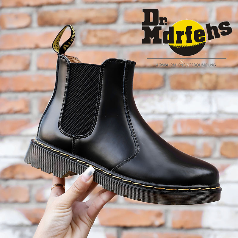 2976切尔西靴女黑色套筒短靴dr马丁靴烟筒松紧带套脚春秋皮靴夏季在类目 女鞋, 靴子中 - 来自Buy2taobao.com提供专业的淘宝代购服务