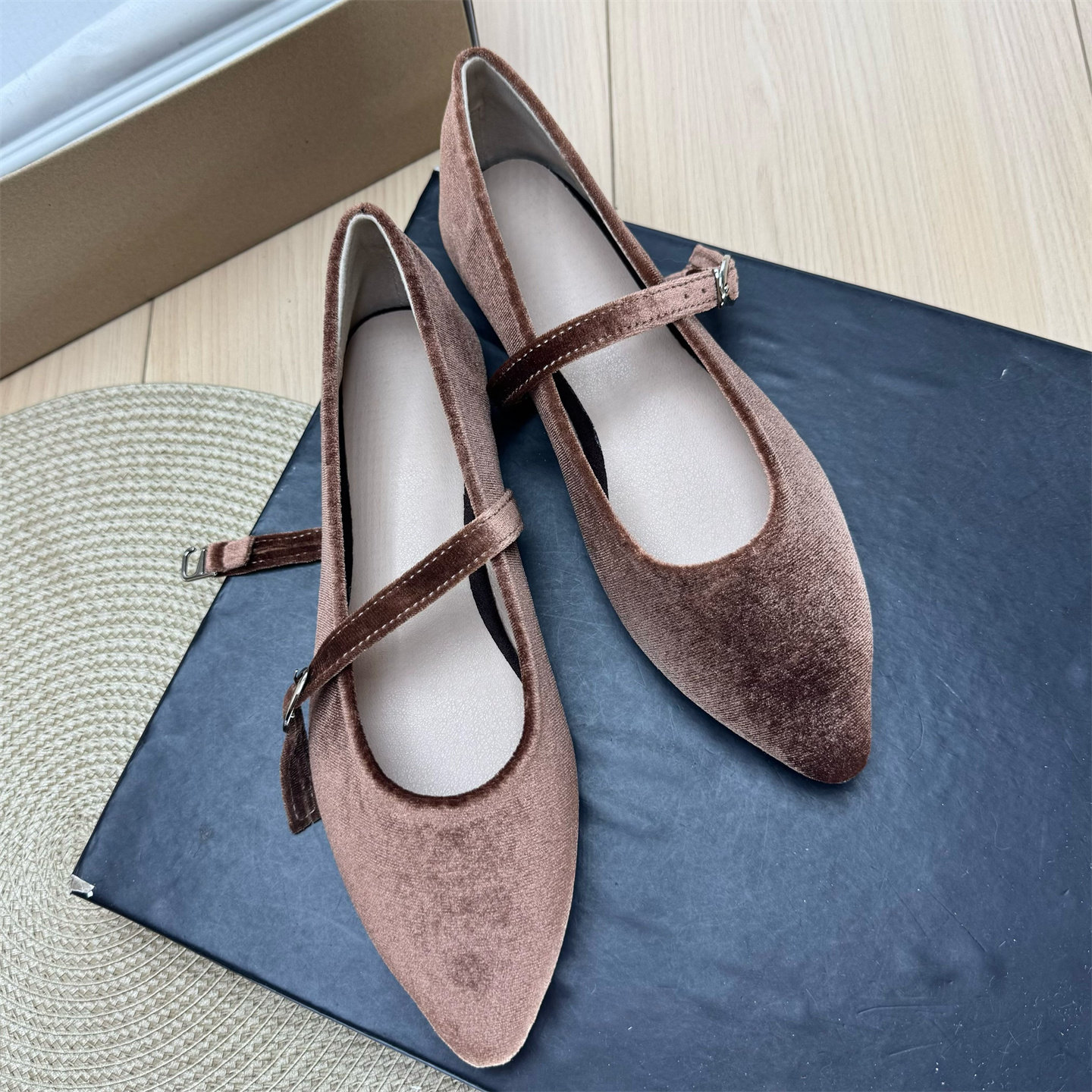 2026春新款法式复古尖头浅口一字带玛丽珍单鞋平底鞋子女芭蕾舞鞋,女鞋,玛丽珍鞋,淘宝优惠券,粉丝福利购,淘宝优惠卷