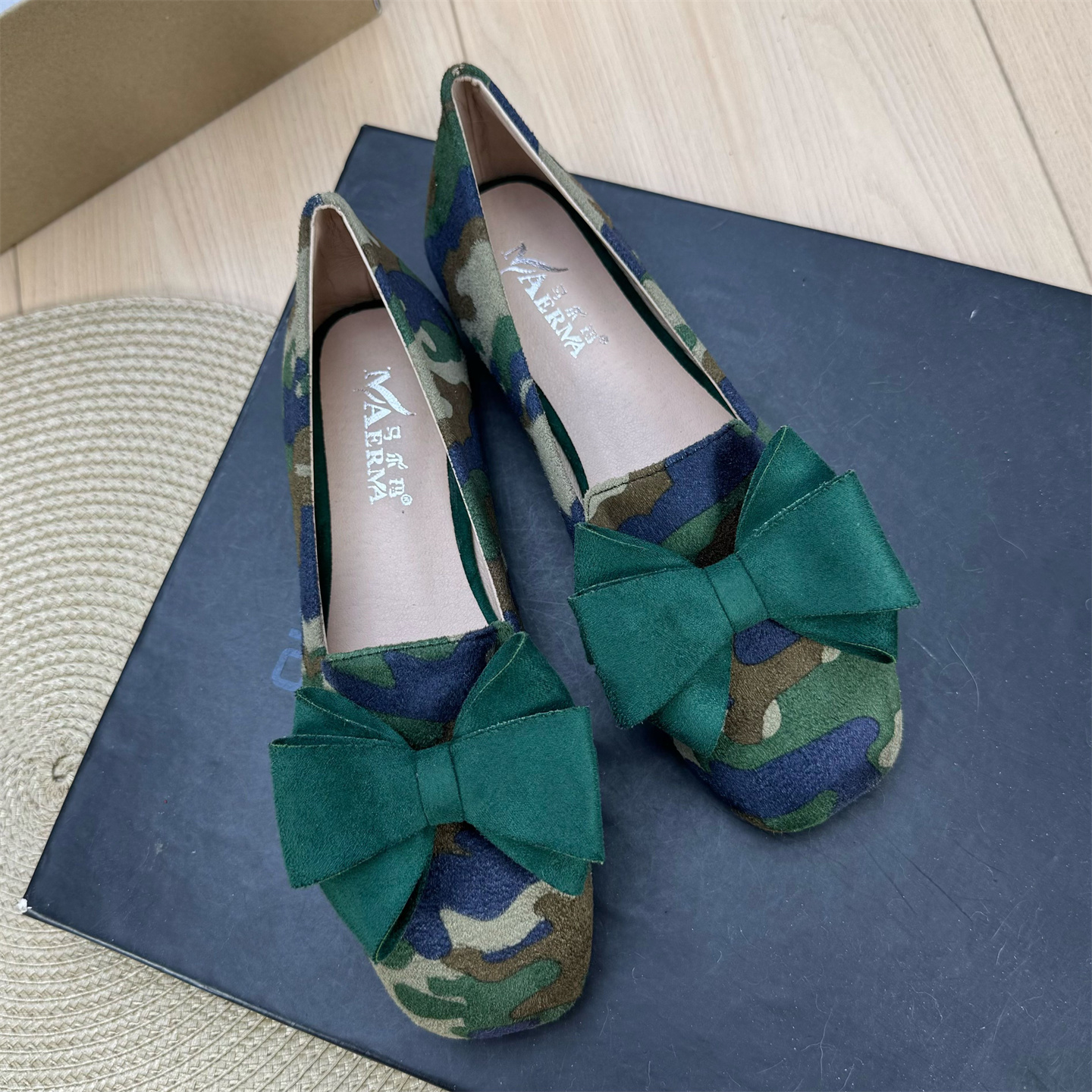 方头懒人舒适平底复古乐福鞋女