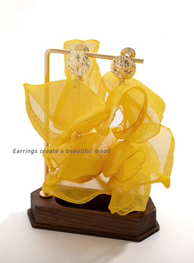 复古港风雪绒布黄色花朵耳环无耳洞优雅海边旅游拍照蚊香盘耳夹女