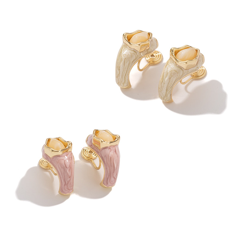 法式复古温柔风C形无耳洞耳夹辣椒设计感耳饰小众复古名媛风耳环