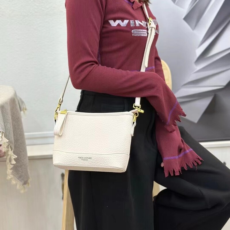 香港雅蒂尔单肩包2024新款女包时尚水桶包高级感小众大容量斜挎包