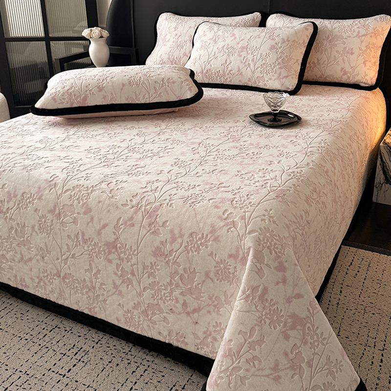 高端加厚雕花绒床盖单件加绒夹棉床单牛奶绒榻榻米炕单三件套床品