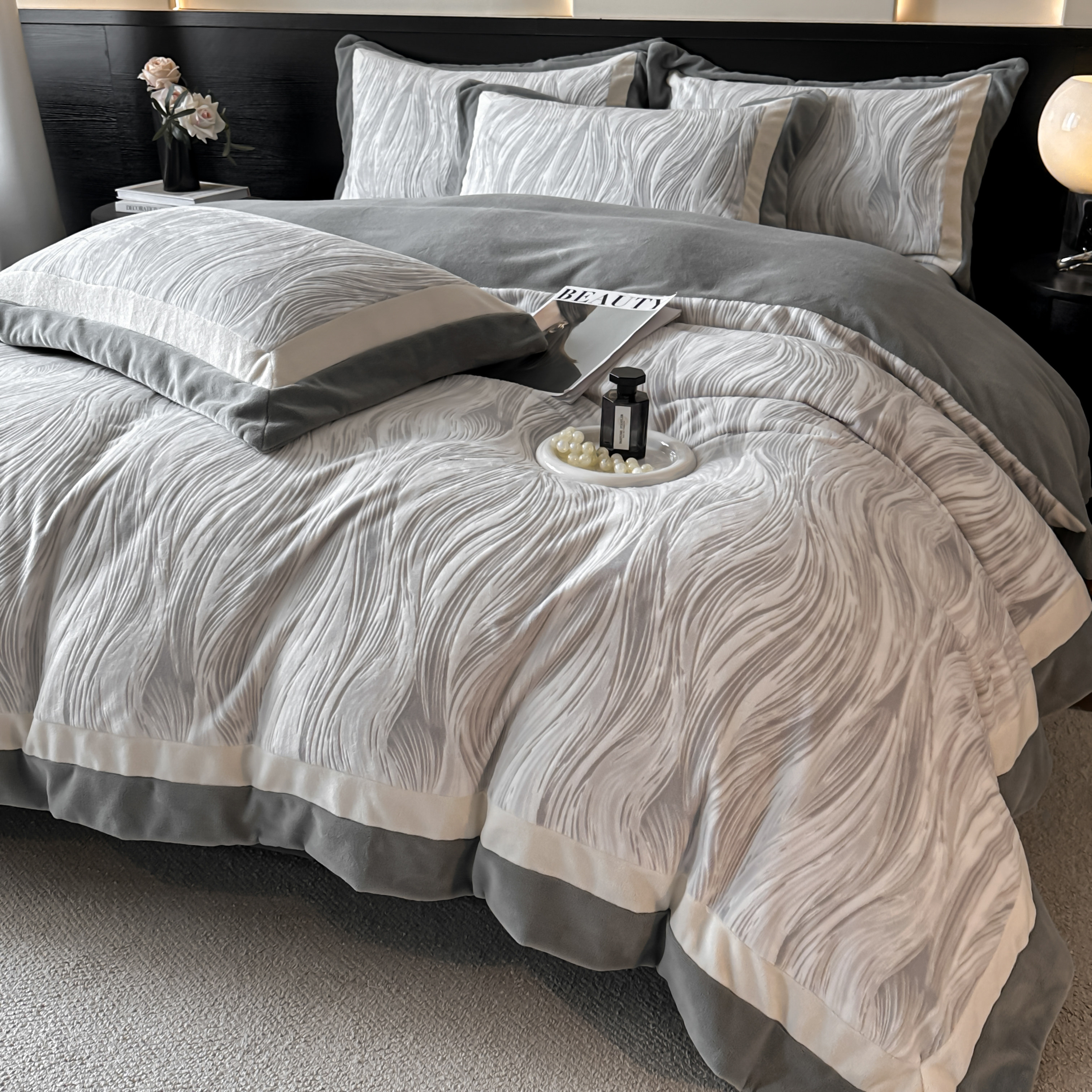 冬季雕花牛奶绒四件套轻奢高级感双面加厚加绒被套珊瑚法兰绒床单