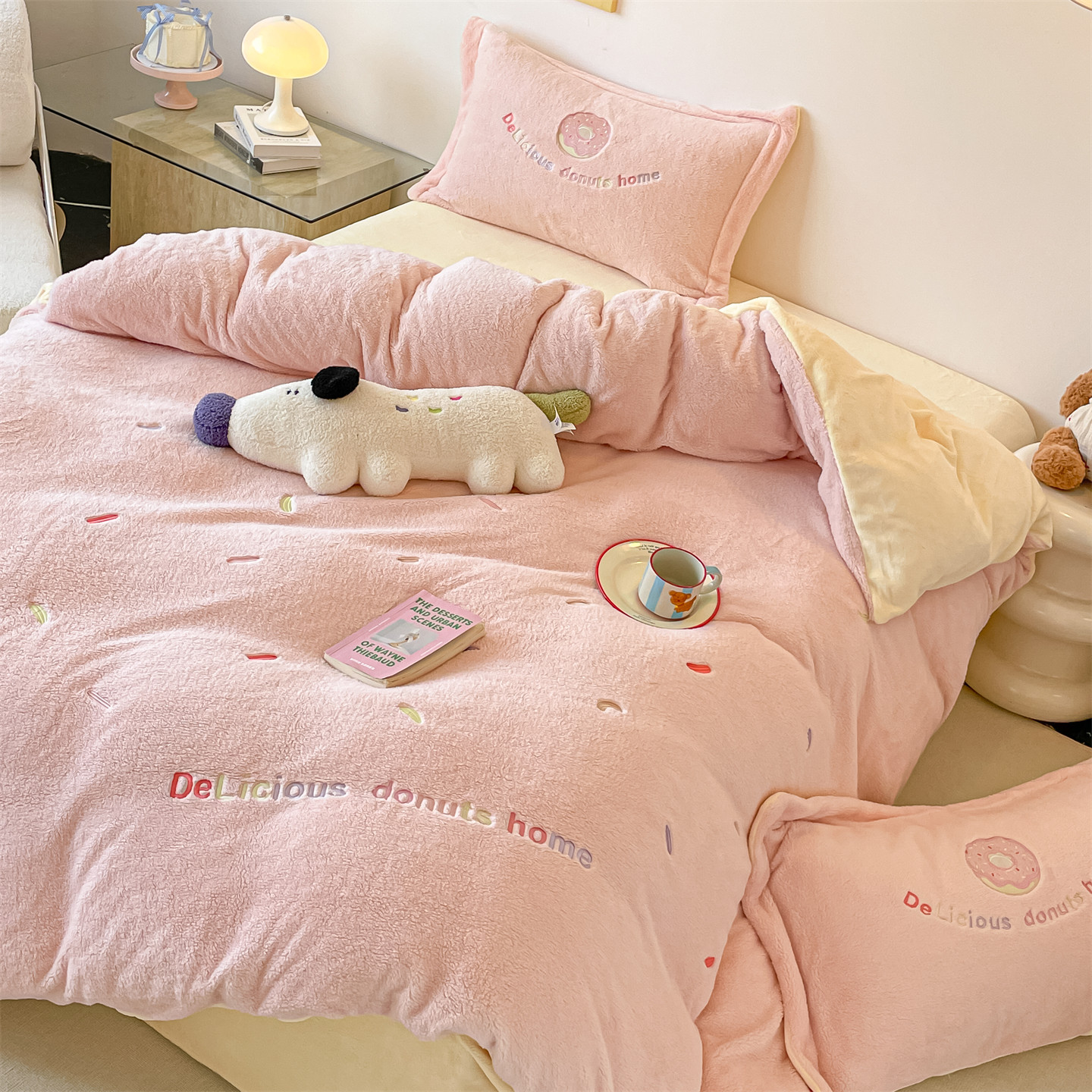 A类北极绒刺绣床上四件套牛奶绒珊瑚绒冬季加绒床单被套卡通床品4