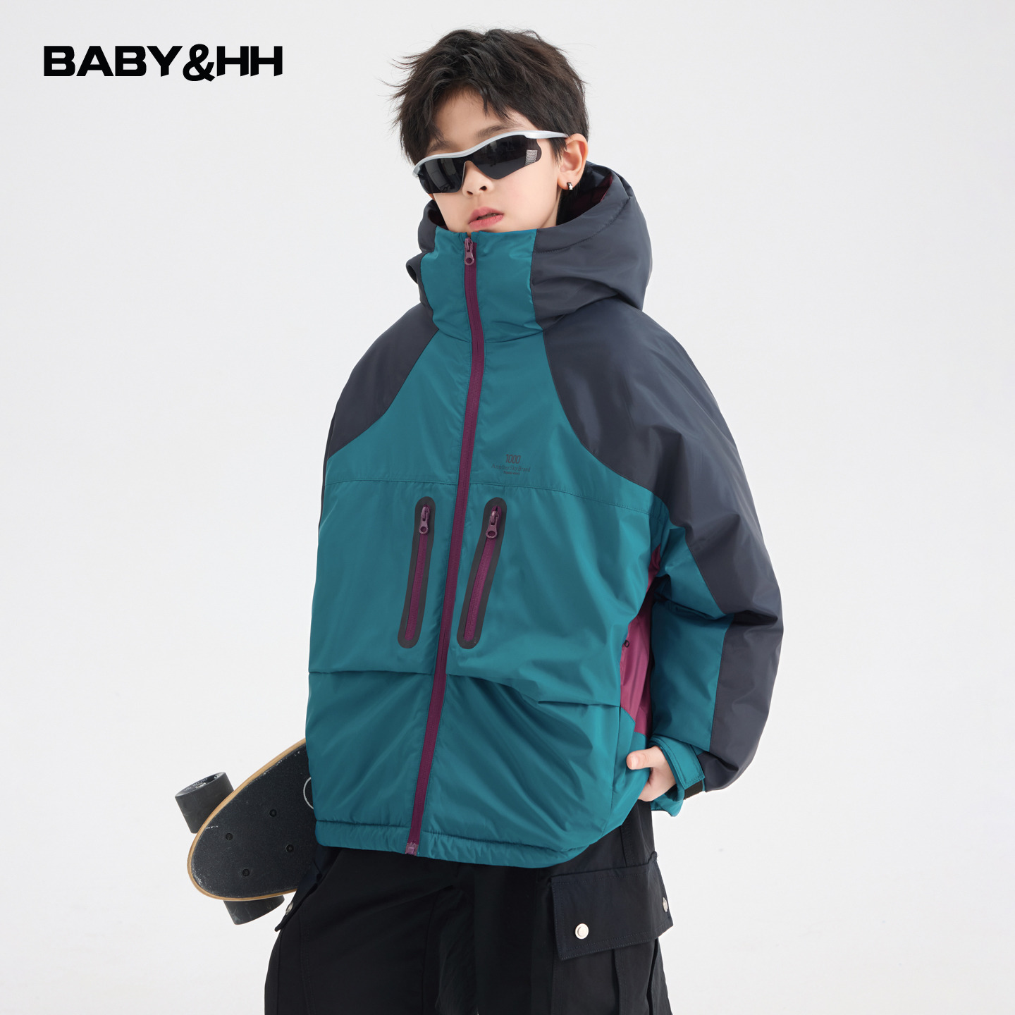 90安心绒撞色防水抗寒连帽羽绒服