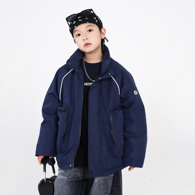 男童冬季加厚冲锋衣工装羽绒服潮