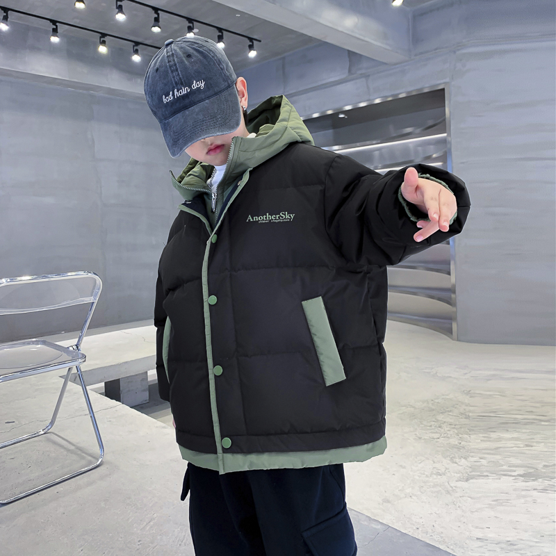 男童冬季撞色假两件工装厚羽绒服