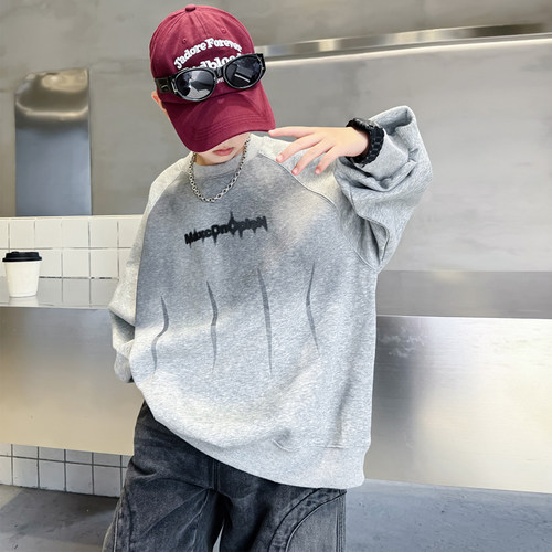 男童春季渐变宽松圆领运动卫衣潮