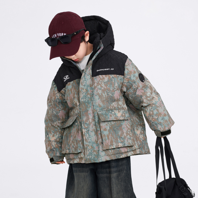 男童冬季连帽拼接防风运动羽绒服