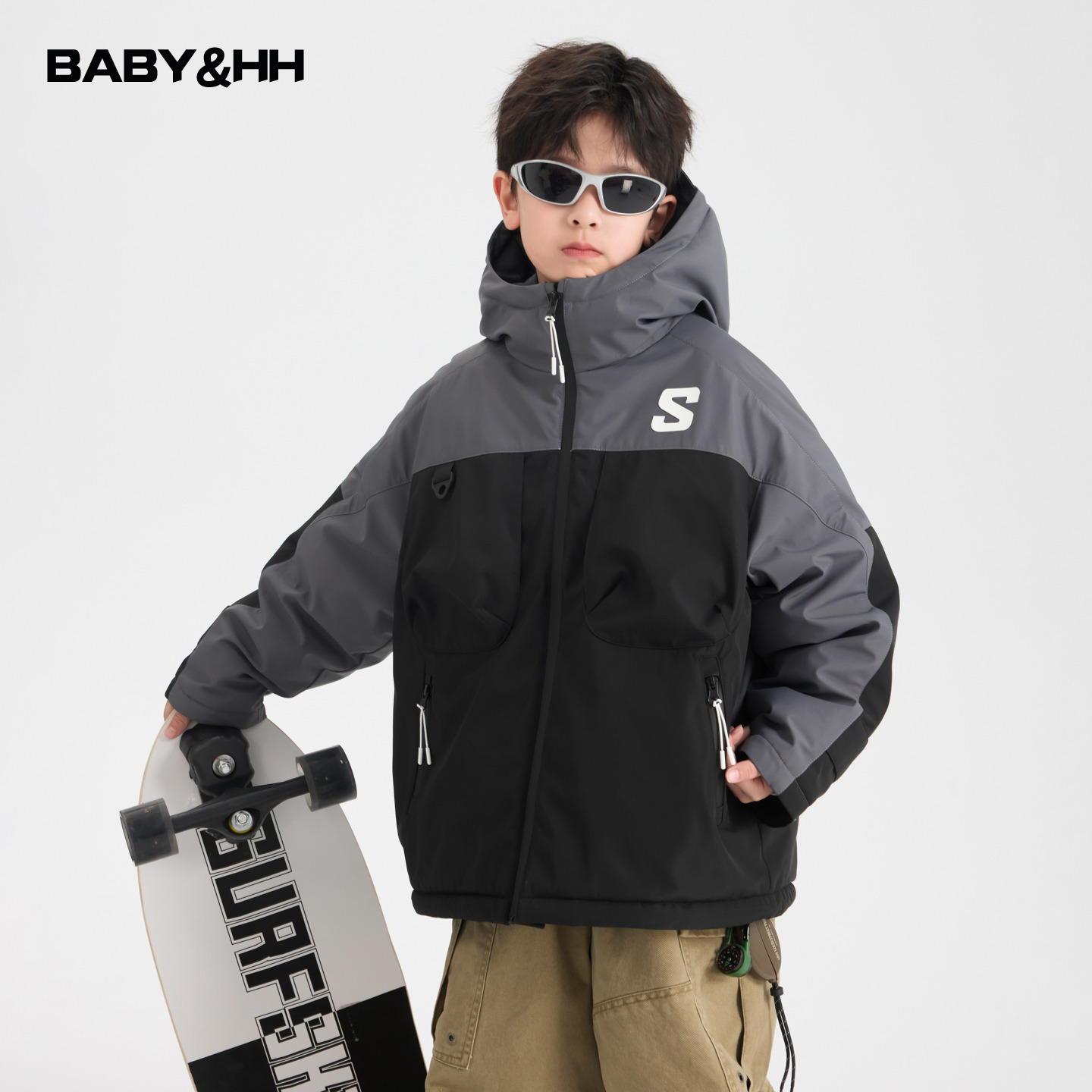 90白鸭绒防水抗寒免洗连帽羽绒服