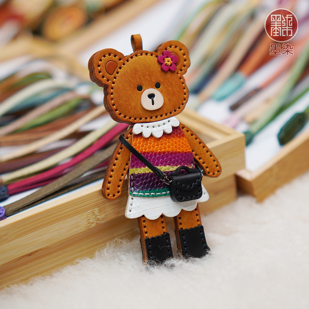 墨染原创手工真皮小熊包挂件头层牛皮车后视镜挂件玩偶礼物