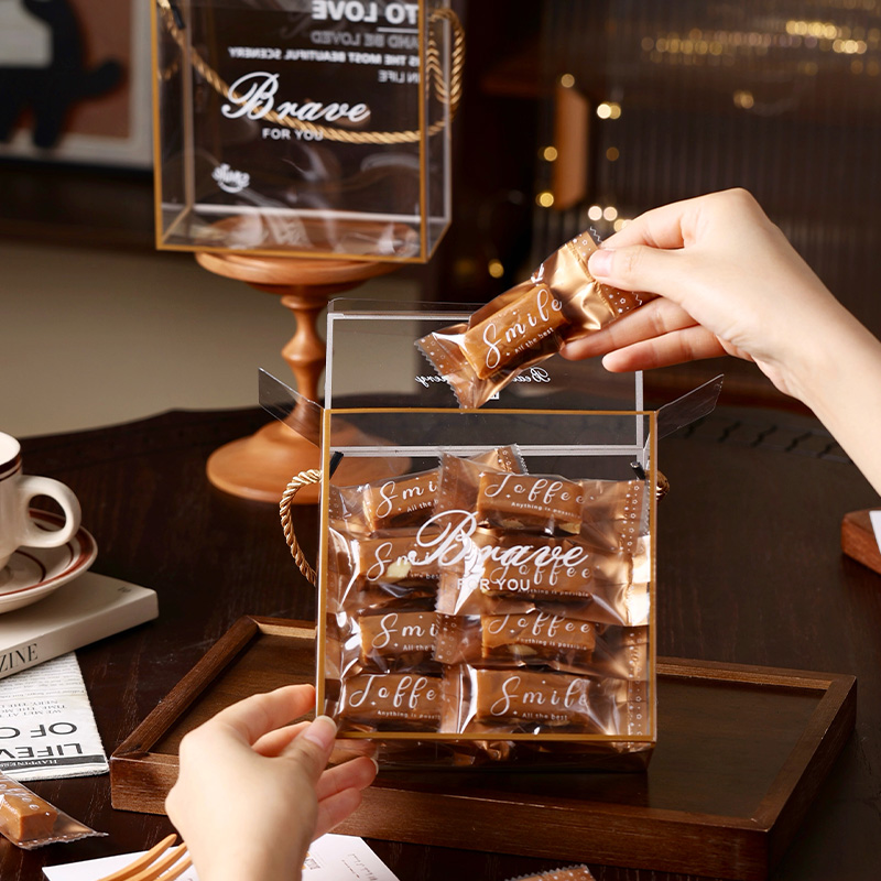 2025手提太妃糖糯米船包装盒透明加厚雪花酥金色高档过年饼干空盒