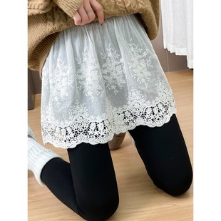 2025秋冬新款大码叠穿百搭遮屁股短款打底女白色蕾丝屁帘半身裙