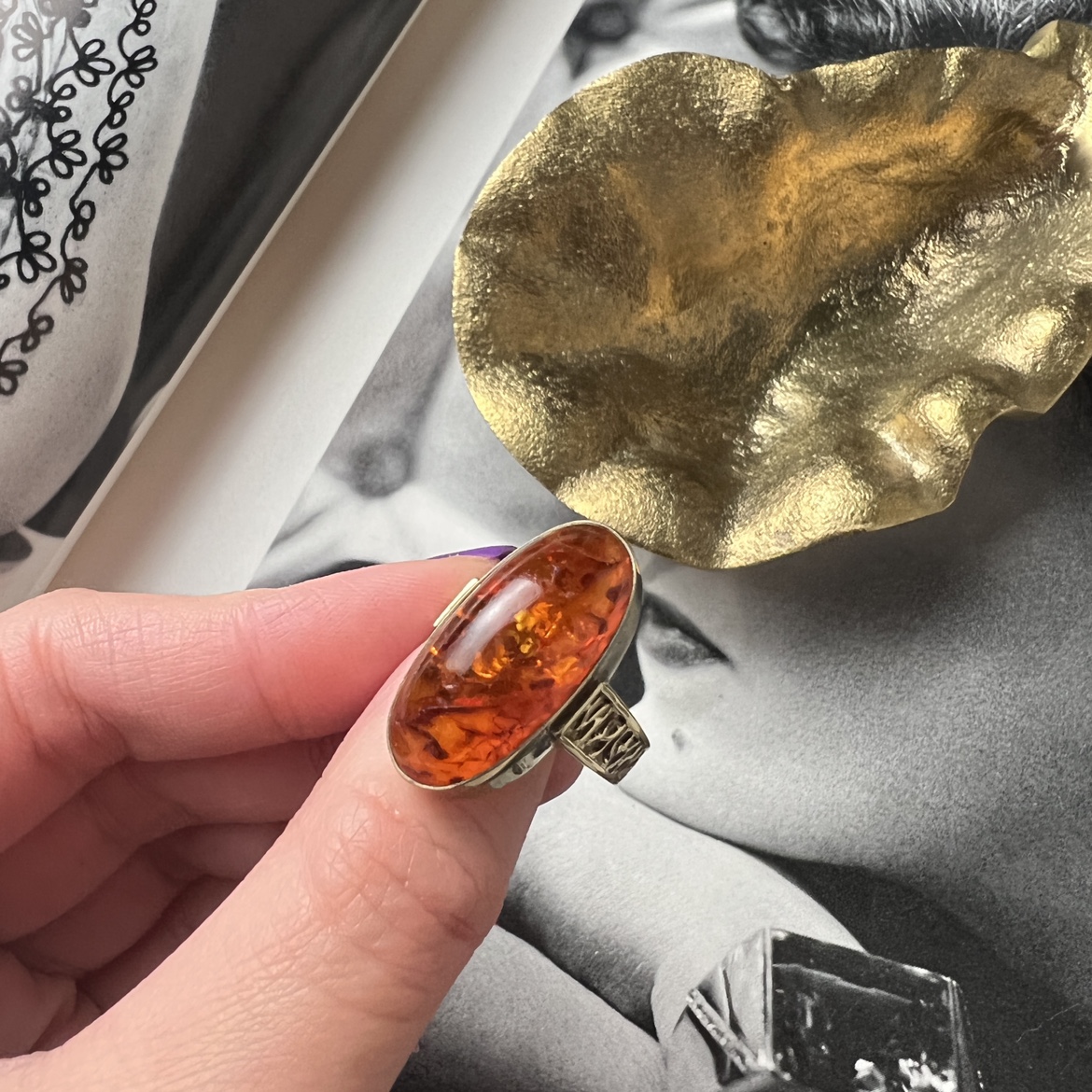 古董首饰戒指天然琥珀8K纯金