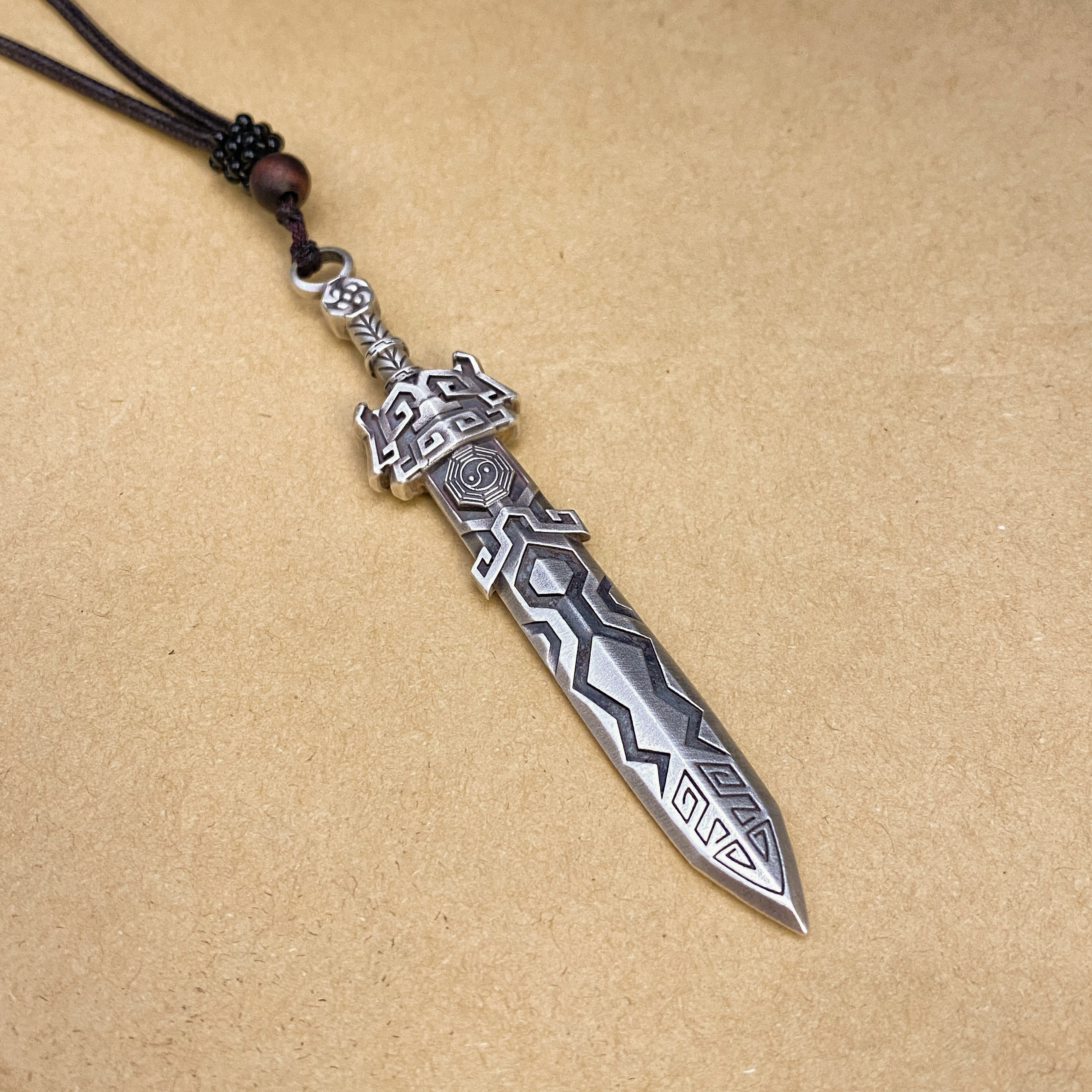 999纯银八卦乾坤宝剑项链男士潮个性复古民族风长剑吊坠挂件挂绳,饰品/流行首饰/时尚饰品新,银饰吊坠,淘宝优惠券,粉丝福利购,淘宝优惠卷
