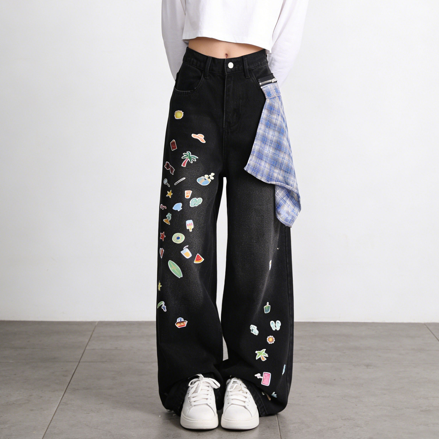 300斤大码胖mm卡通黑色贴纸印花牛仔裤女宽松直筒复古水洗阔腿裤