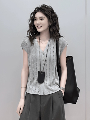 镂空薄款V领冰丝针织衫女2025新款夏季洋气开衫无袖马甲针织上衣
