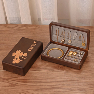 中式实木首饰盒轻奢精致便携饰品盒手镯项链五金收纳盒结婚礼品盒