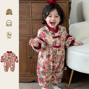 婴儿连体衣冬季加绒碎花甜美哈衣婴儿棉服加厚女宝宝百天周岁礼服