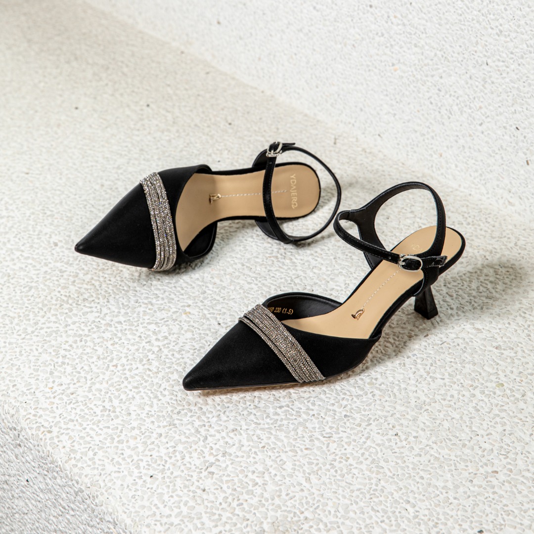 一代佳人官方正品26N2050法式高端定制水钻尖头细跟一字带高跟鞋