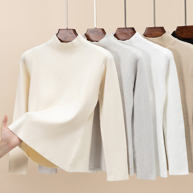 带胸垫半高领针织打底衫长袖内搭