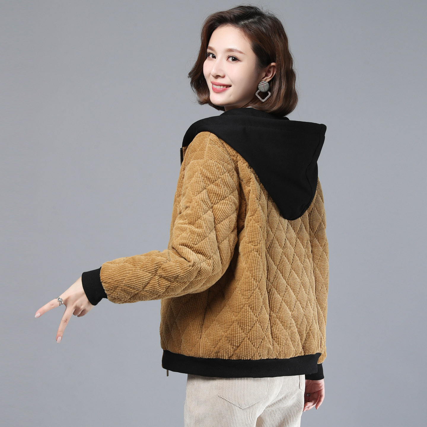 宽松妈妈装棉衣连帽短外套