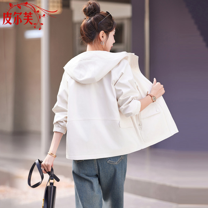 小个子爆款漂亮早春短款风衣