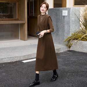 小香风咖色背心连衣裙两件套女秋冬季新款高级感名媛穿搭一整套装
