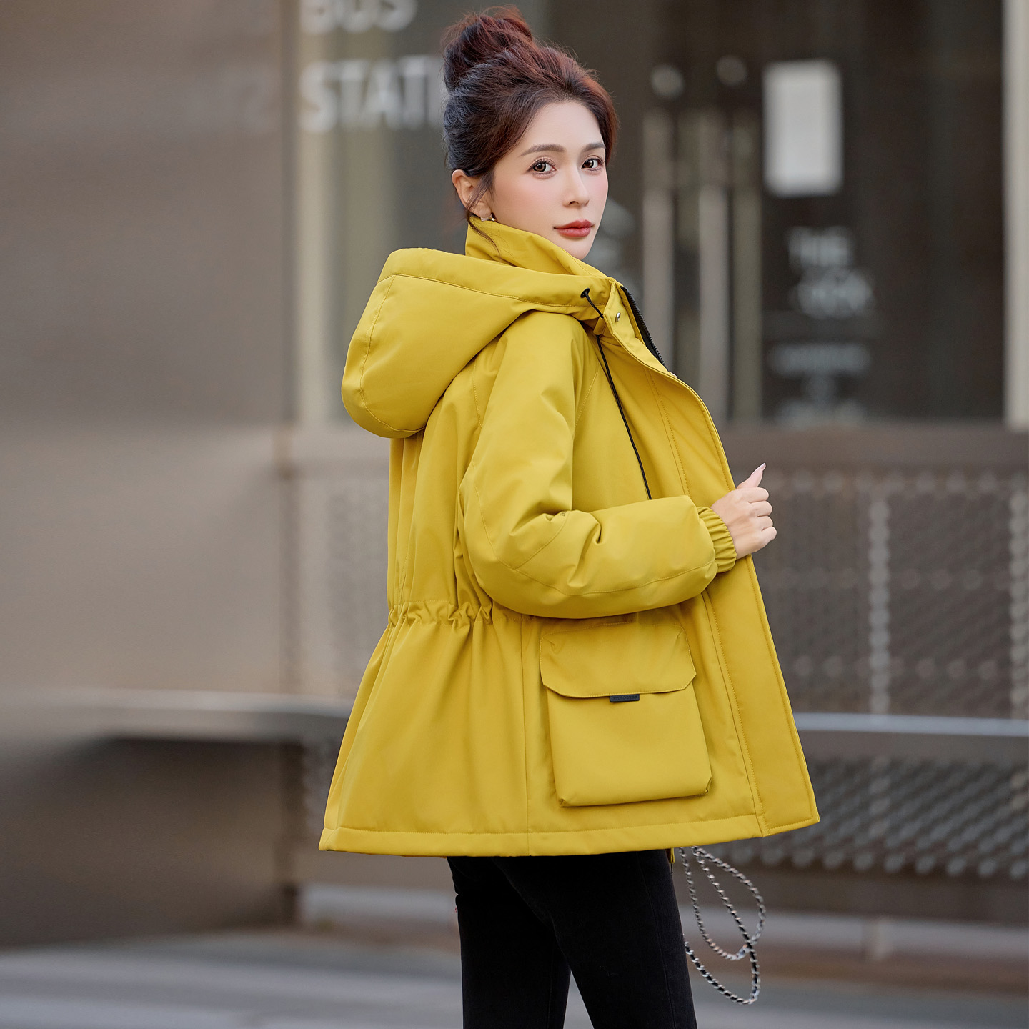 休闲显瘦棉衣连帽短外套