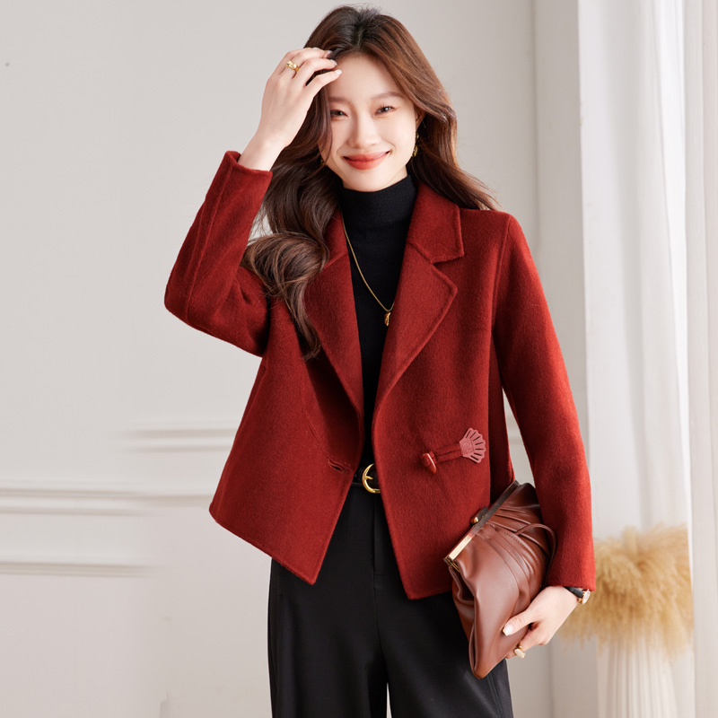 小个子安哥拉红毛呢外套短款女装