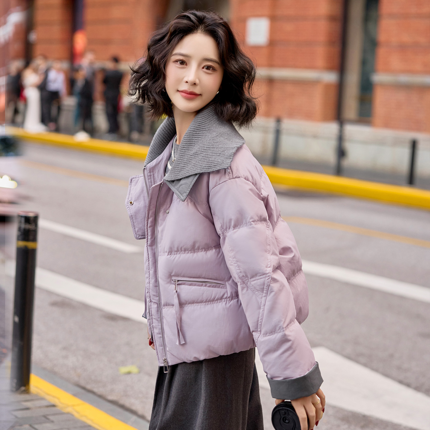 小个子翻领设计感羽绒服