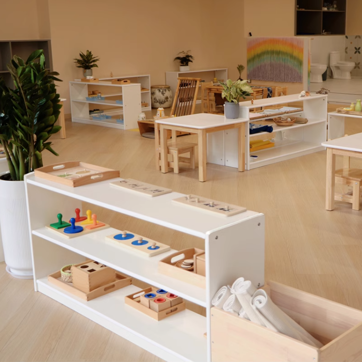 白色实木蒙氏教具柜幼儿园托育早教区角柜分区柜玩具收纳柜松木