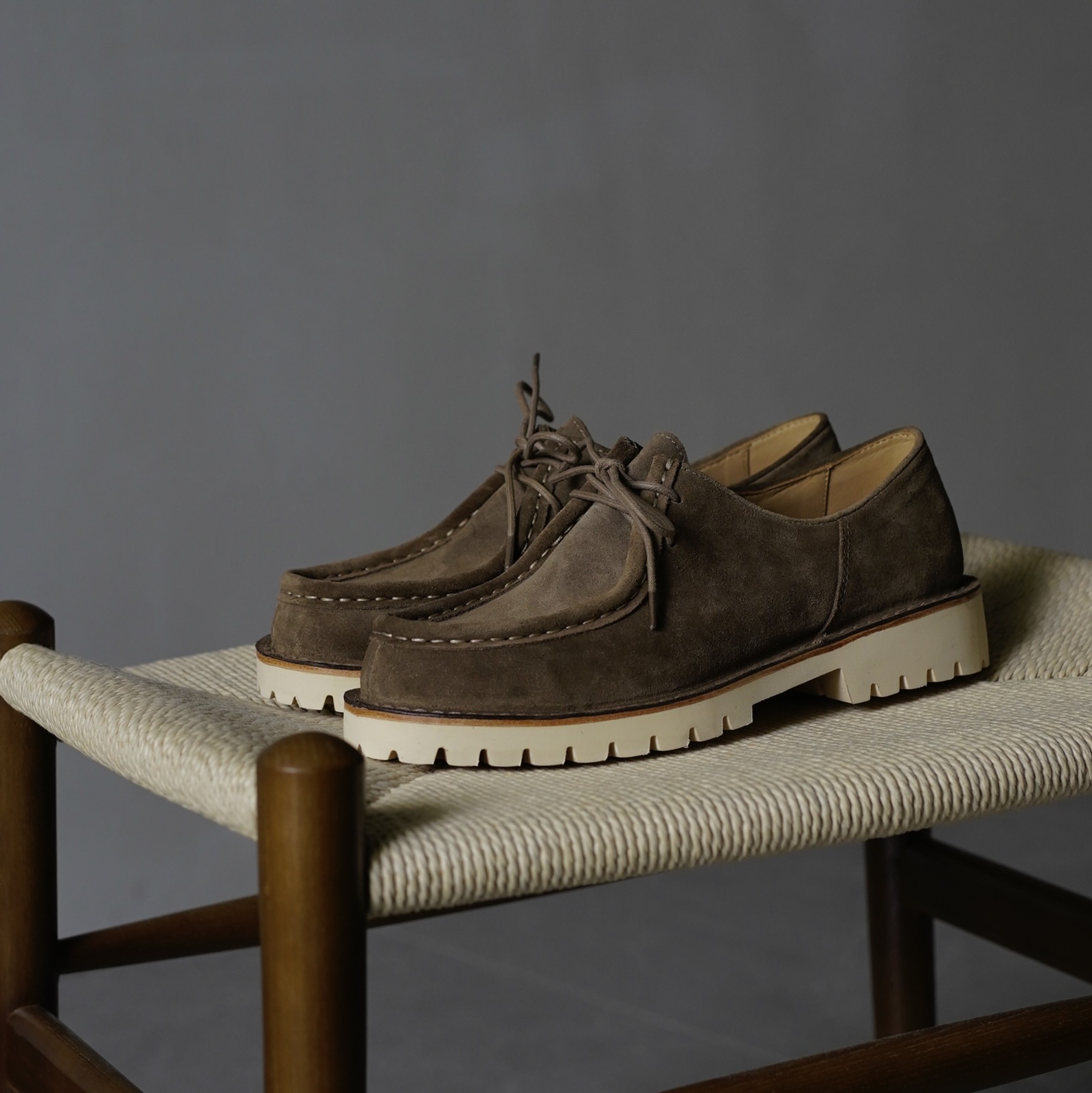 枯骨全皮复古轻量男女通勤袋鼠鞋方头cityboy日系低帮痞雅皮鞋