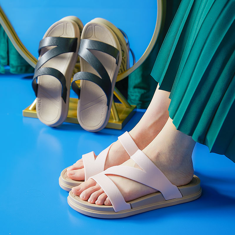 凉拖拖鞋浴室洗澡时尚户外配裙子