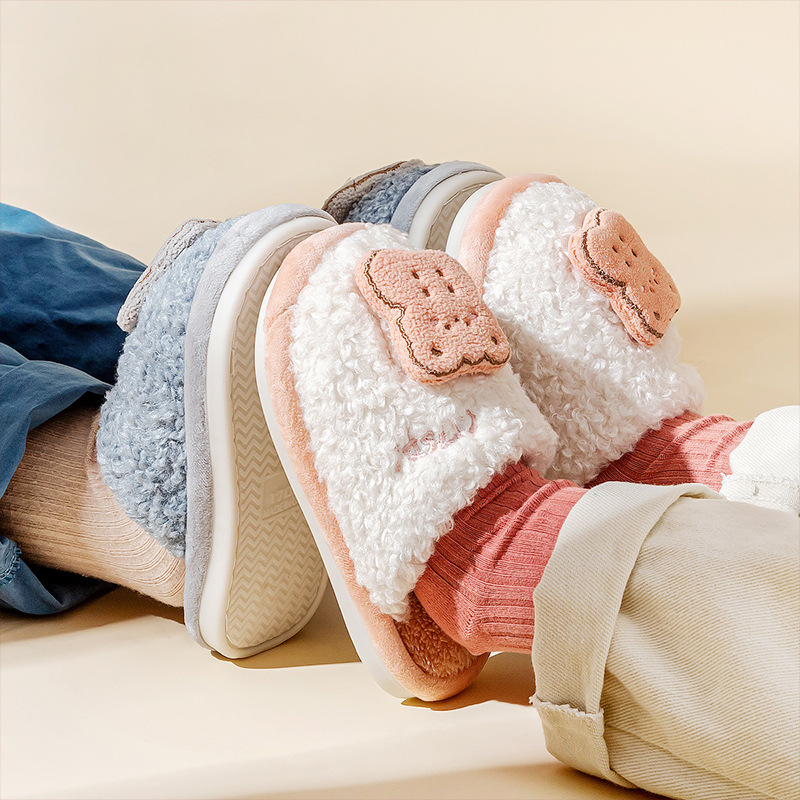 幸福玛丽新款冬季毛绒可穿棉拖鞋
