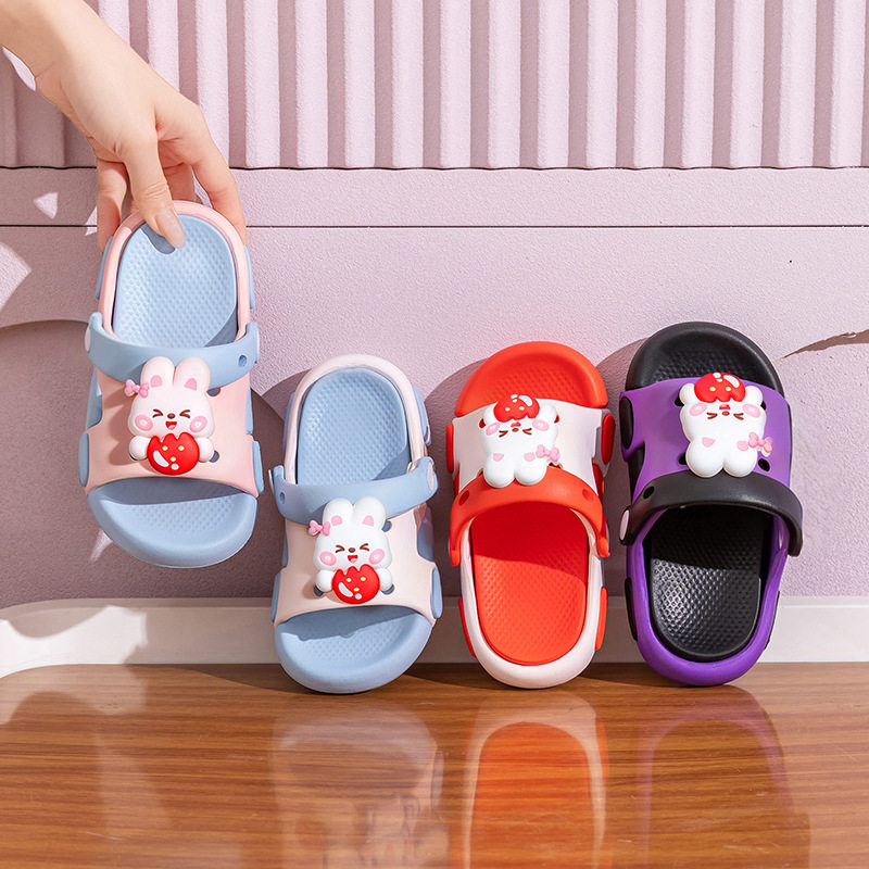 夏季新款儿童凉拖鞋双色可爱兔子洞洞鞋居家室内防滑女孩防水沙滩