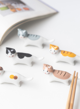 半村 行走的猫咪 日式陶瓷筷子架 可爱猫咪筷托ins陶瓷筷架釉下彩