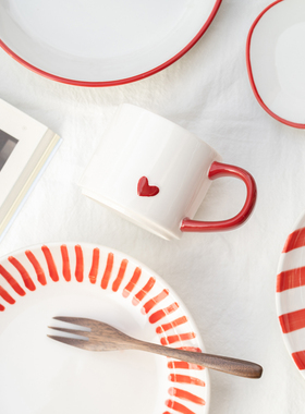 半村 一颗爱心咖啡杯碟 新年红系列餐具 甜品盘 炒菜盘 碗 早餐盘