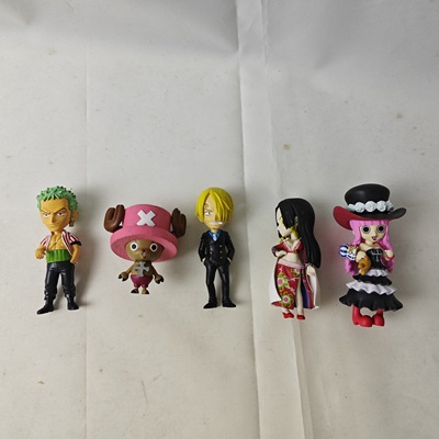 海贼王wcf 恐怖岛 山治 乔巴 索隆 佩罗娜 女帝 正版散货手办模型