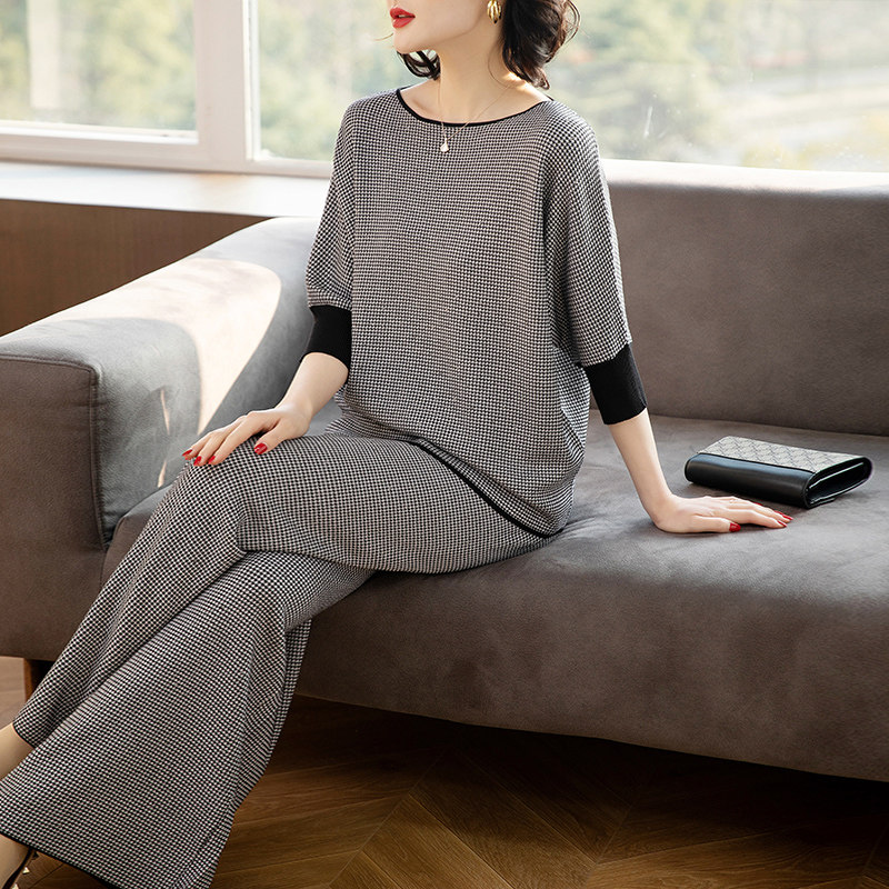 大码宽松中老年妈妈2024新款春秋洋气质夏季套装时尚40岁50女春装