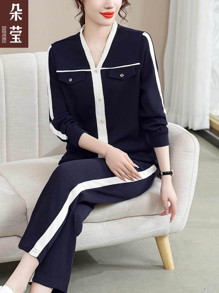 妈妈秋装休闲运动服时尚套装中年女洋气两件套中老年春秋长袖卫衣