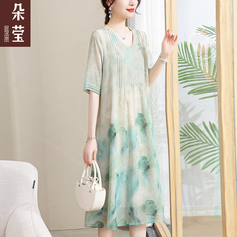 中年妈妈洋气夏装连衣裙2023新款气质短袖裙子中老年时尚大码长裙