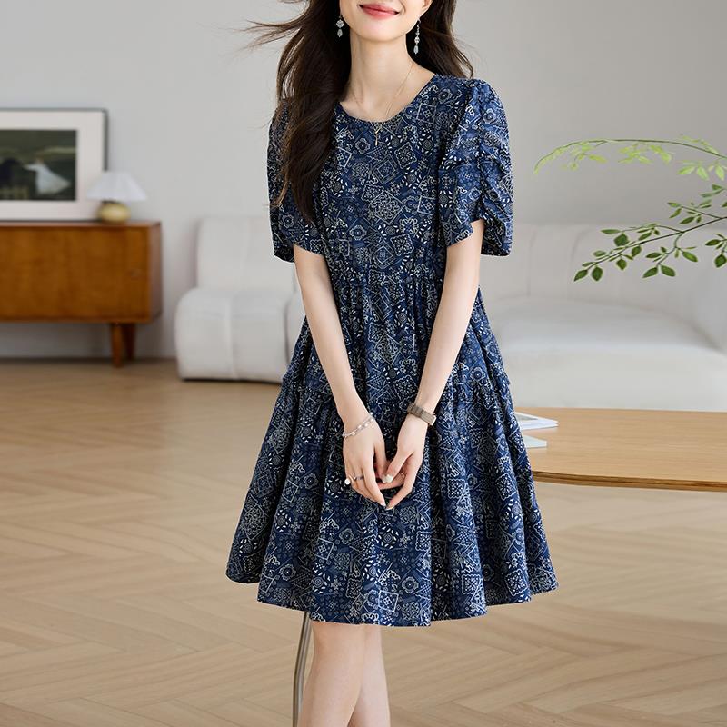 小个子连衣裙女2025新款夏季今年流行高端精致桑蚕丝碎花裙子爆款