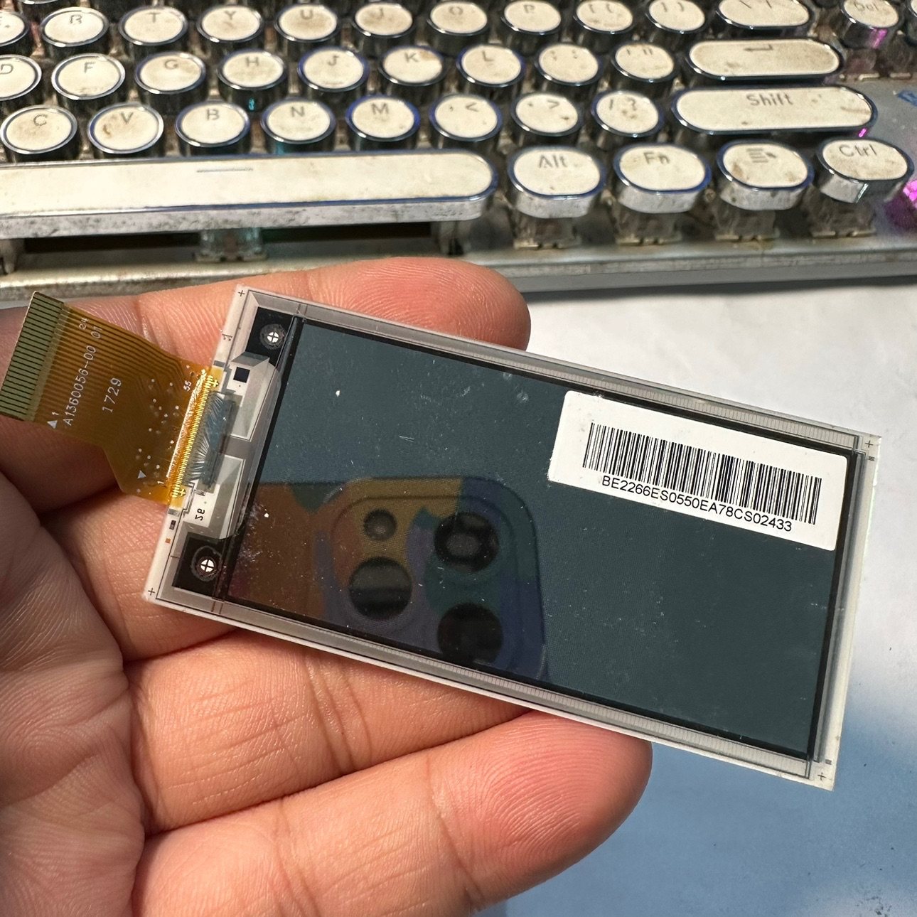 2.2寸拆机三色墨水屏 轻微老化 通用款 研究价 - 实物图