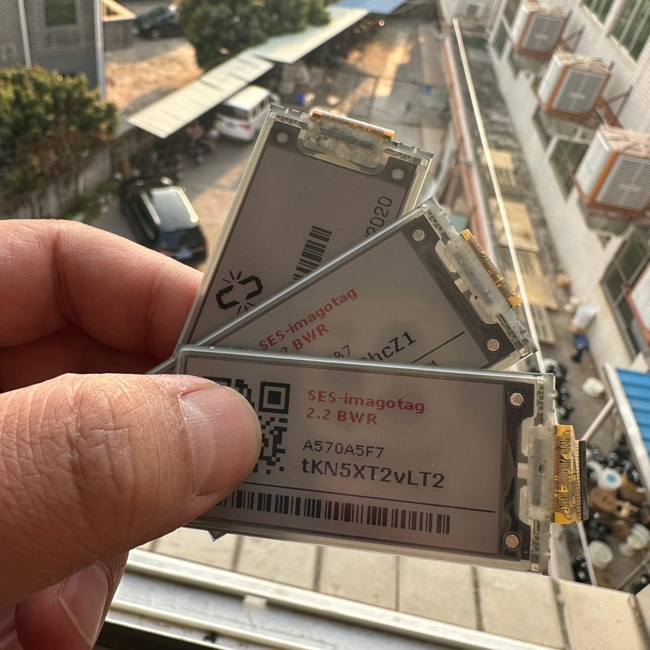 2.1寸 价签拆机墨水屏 有磕碰划痕 不包老化 包能用
